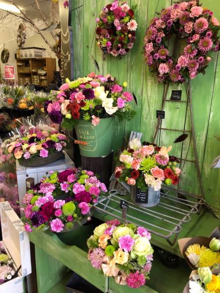 「佳花園」　（愛知県小牧市）の花屋店舗写真2